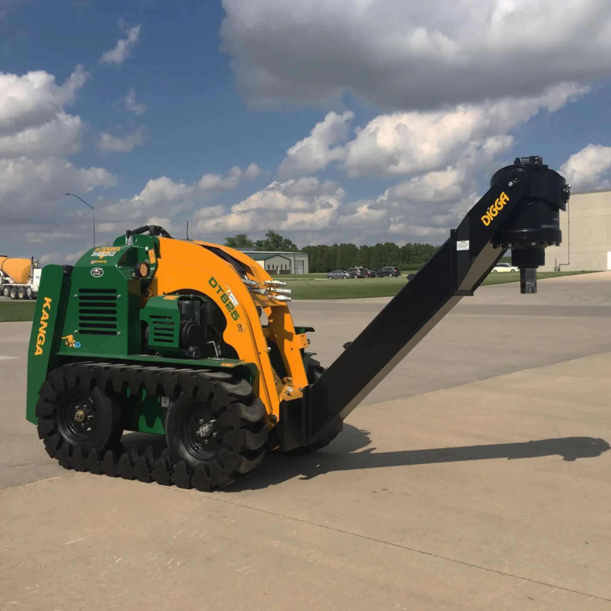 Digga MM-10K Helical Pier Drive Head for Mini Skid Steers - Image 3