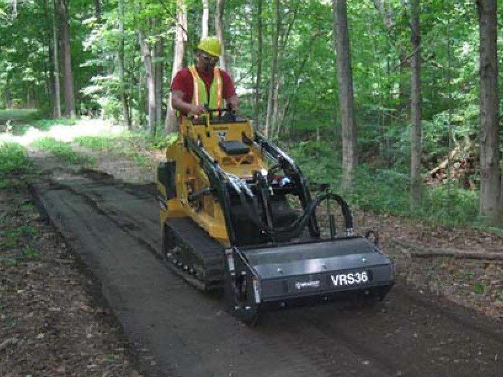Paladin Vibratory Roller for Skid Steer - Image 8